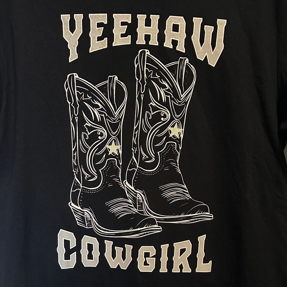 NWT Black Yeehaw Cowgirl Graphic T-Shirt